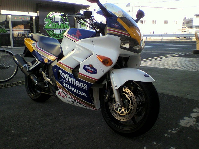 レーサーレプリカ外装キット Forvfr800 98 01 カラー ロスマンズ Cj Beet Mx